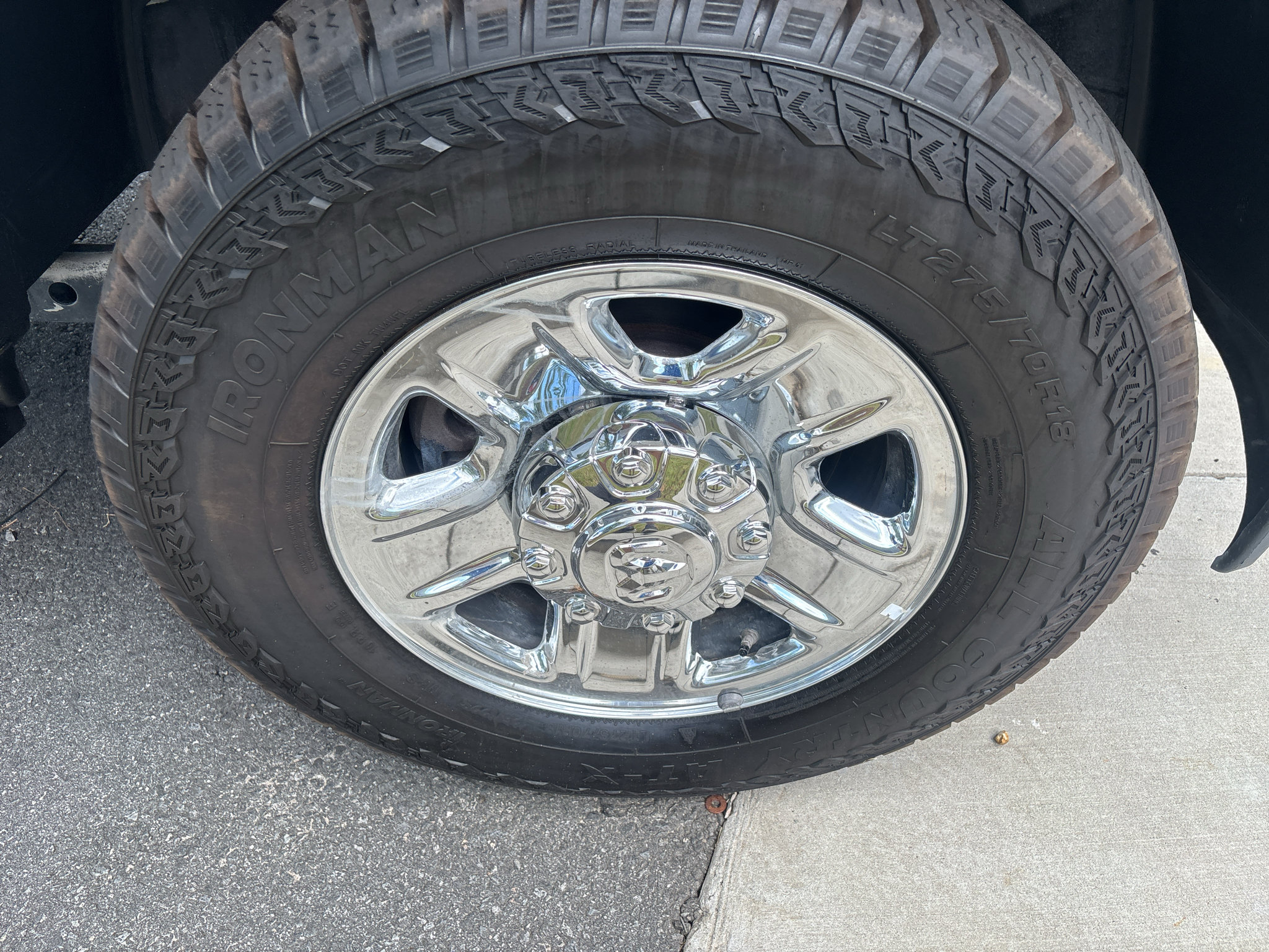 Used 2022 RAM 2500 Tradesman w/ Chrome Appearance Group AWD/4WD image 27