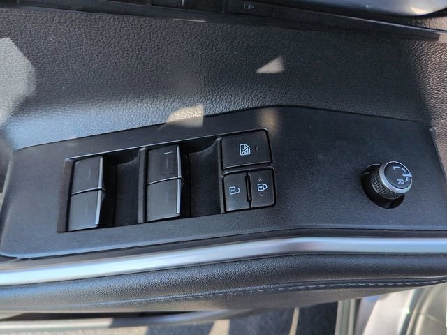 Used 2022 Toyota Highlander Platinum image 19