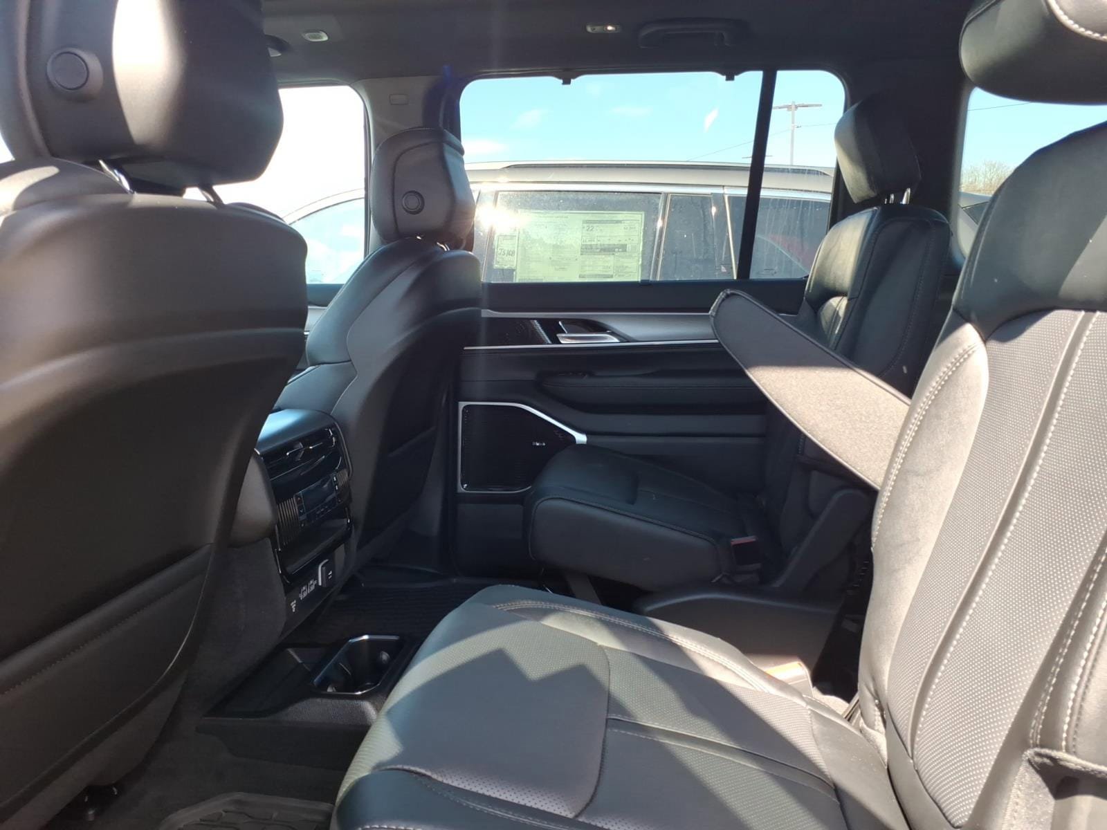 New 2026 Jeep Grand Wagoneer L Limited AWD/4WD image 7