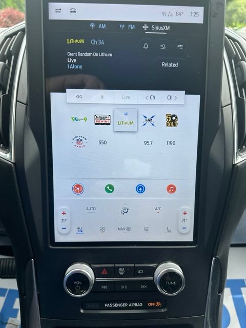 Used 2022 Ford Edge Titanium w/ Equipment Group 301A AWD/4WD image 30