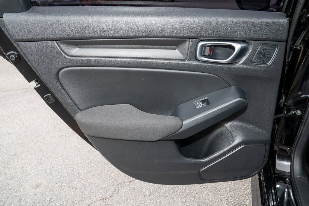 Used 2025 Honda Civic Sport image 8