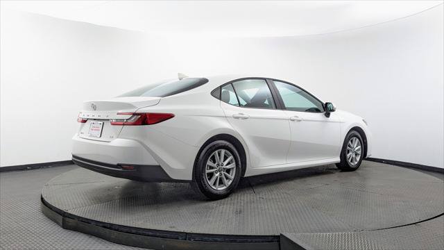 Used 2026 Toyota Camry LE FWD image 8