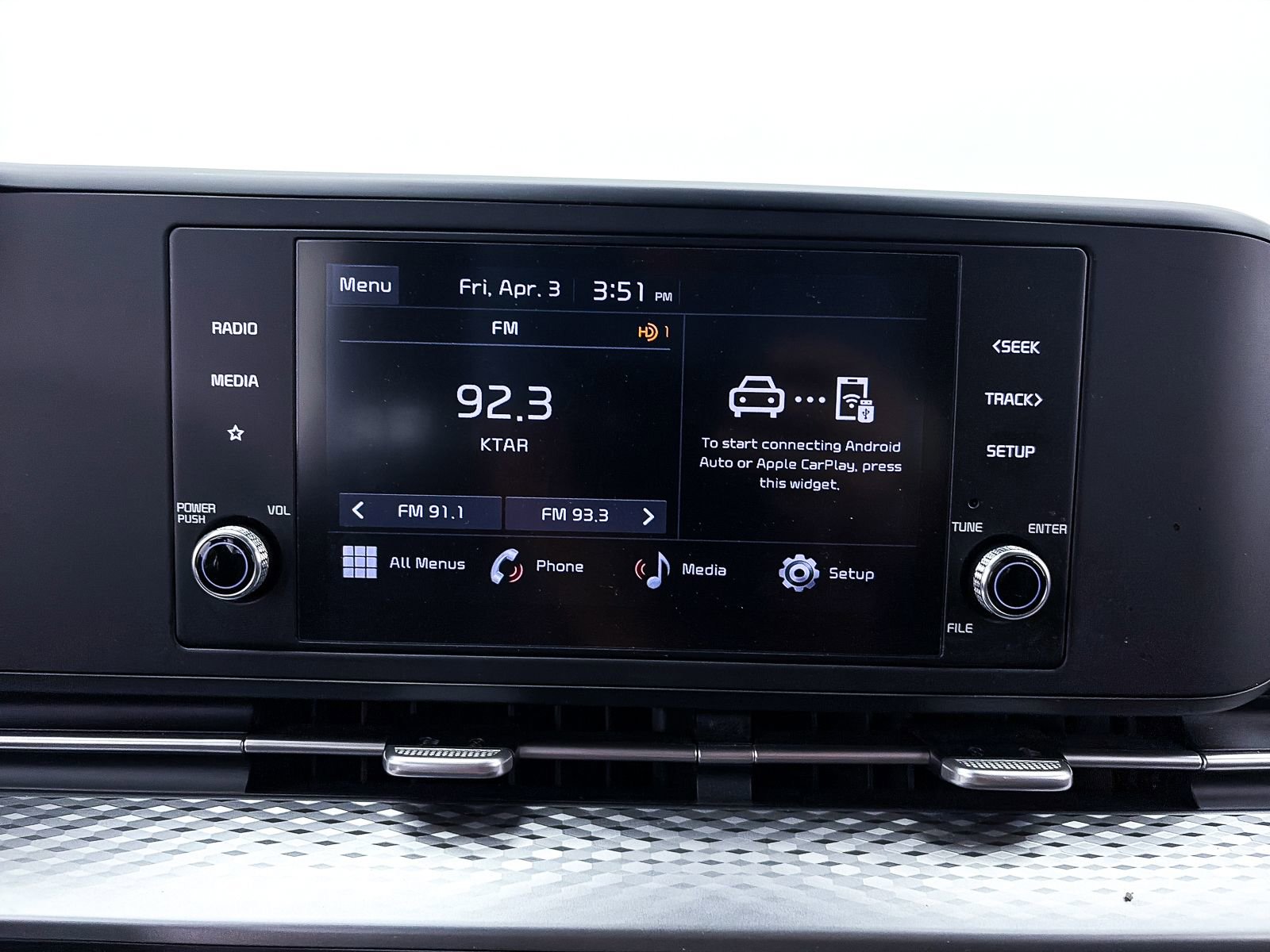 Used 2024 Kia Carnival LX image 19