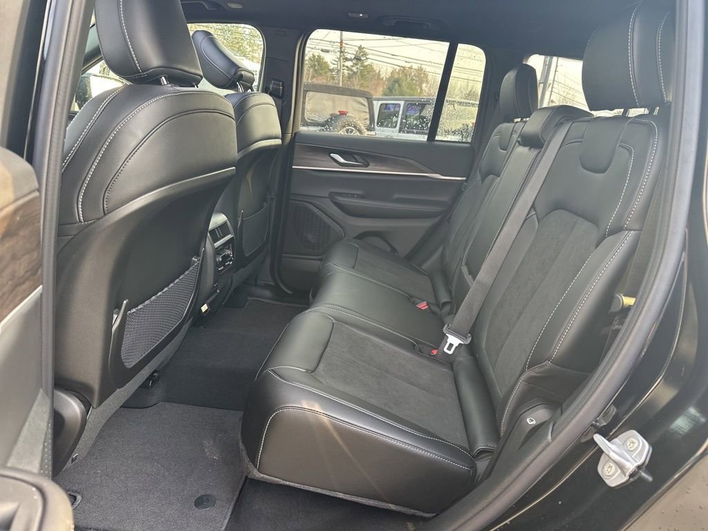 New 2026 Jeep Grand Cherokee Laredo image 27