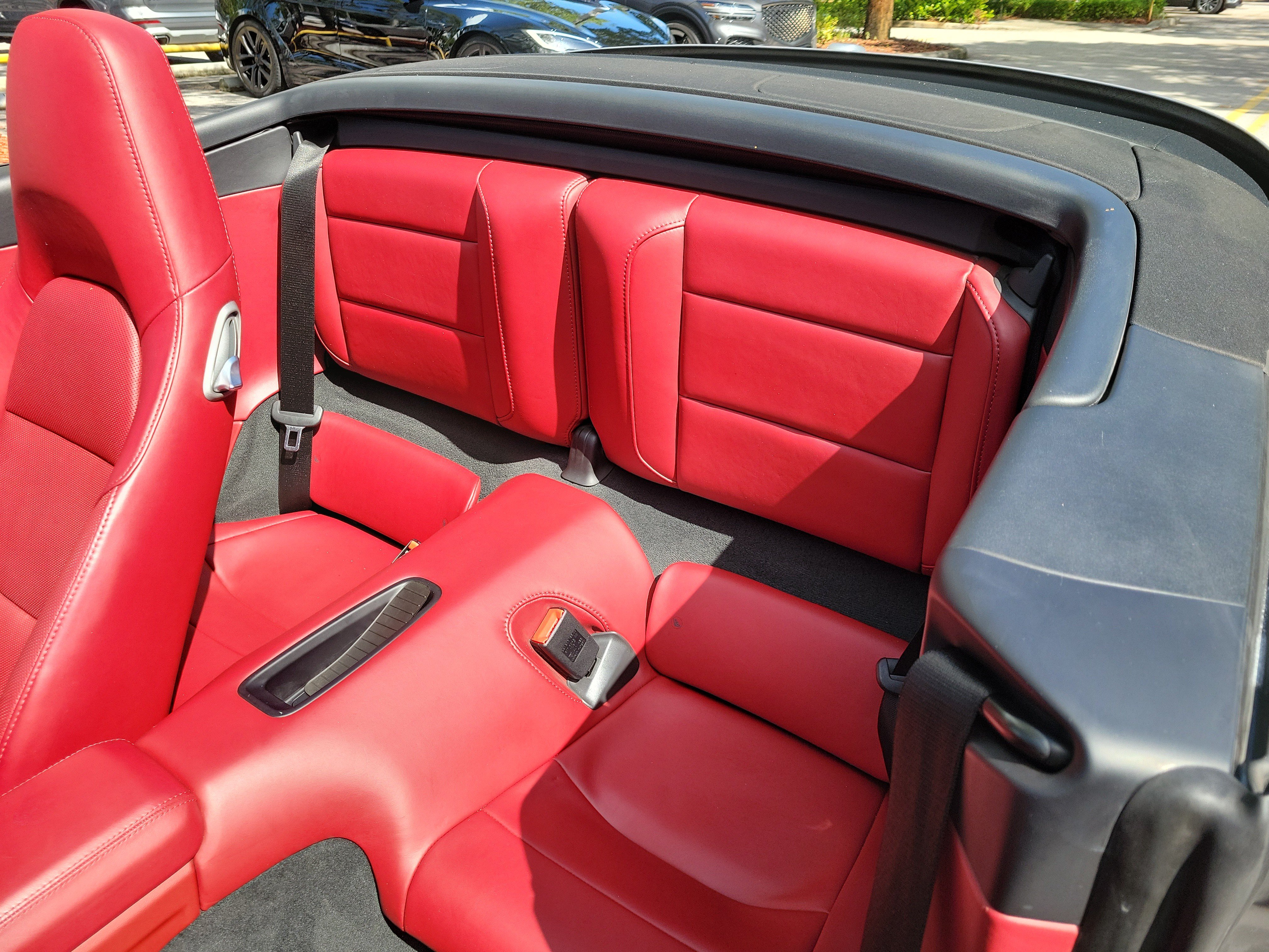 Used 2018 Porsche 911 Carrera 4 AWD/4WD image 10