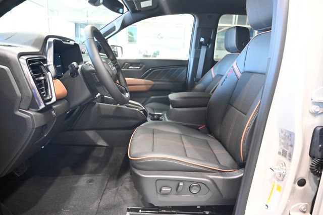 New 2026 GMC Canyon AT4 AWD/4WD image 11