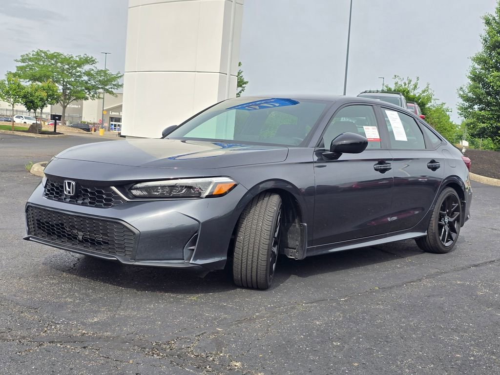 Used 2025 Honda Civic Sport image 4