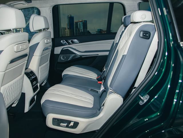 New 2026 BMW ALPINA XB7 AWD/4WD image 21