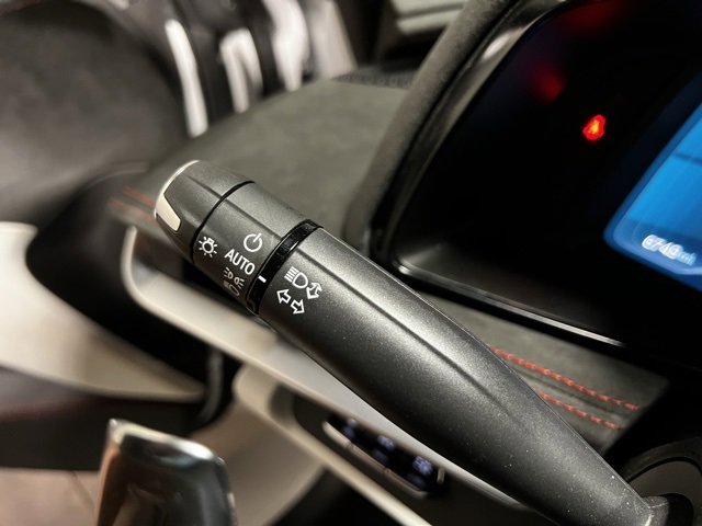 Used 2023 Chevrolet Corvette Stingray Premium Conv w/ Z51 Performance Package image 28