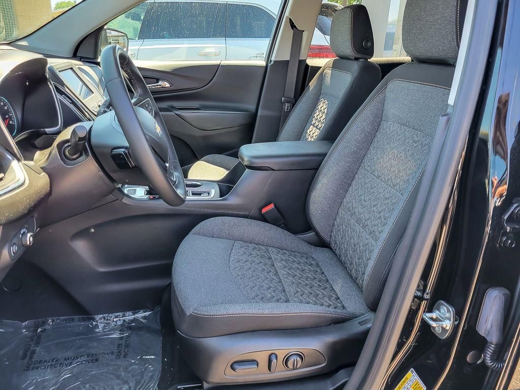 Used 2024 Chevrolet Equinox LT w/ LPO, Floor Liner Package AWD/4WD image 9