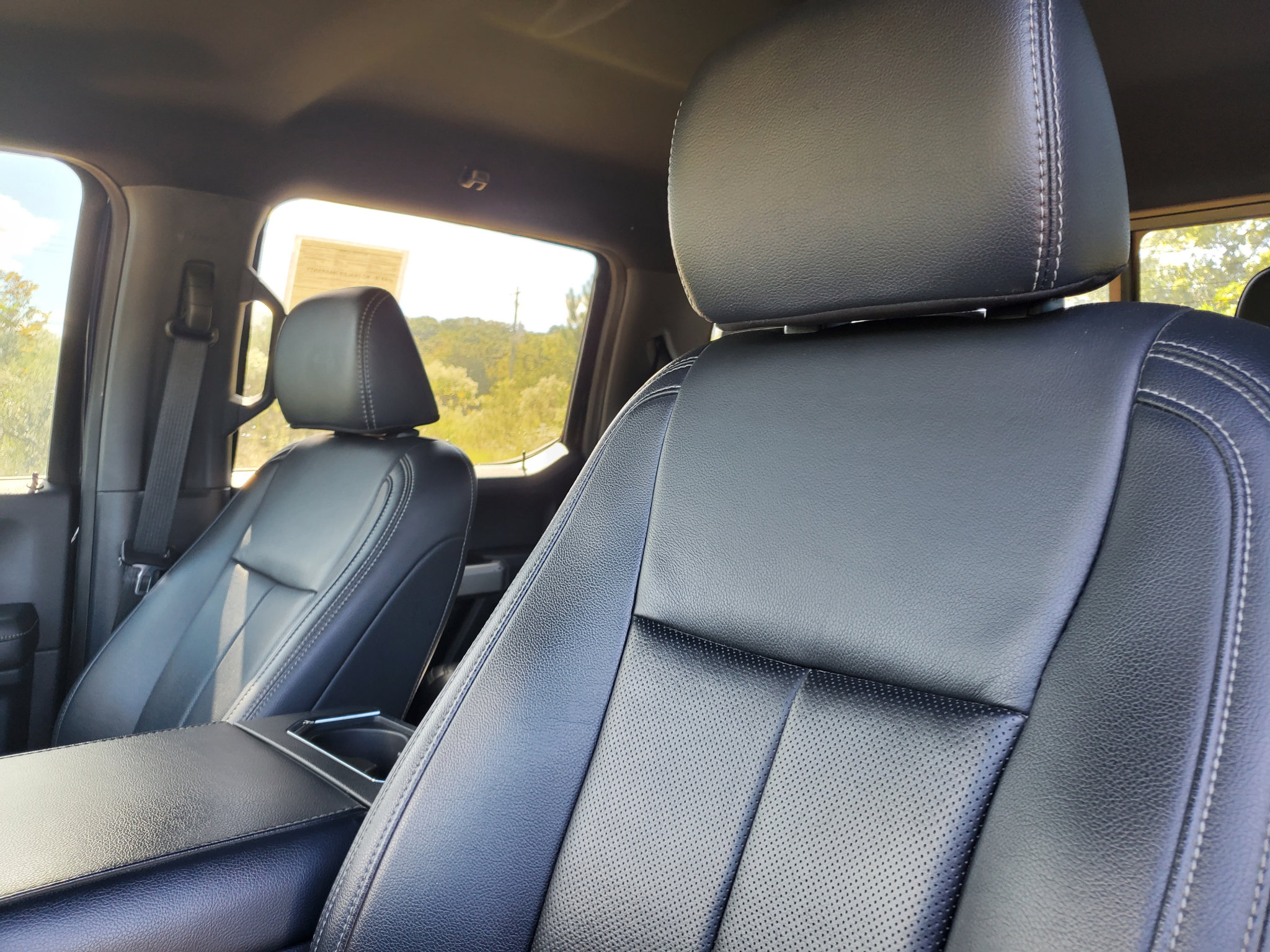 Used 2022 Ford F250 Lariat w/ Lariat Ultimate Package image 25