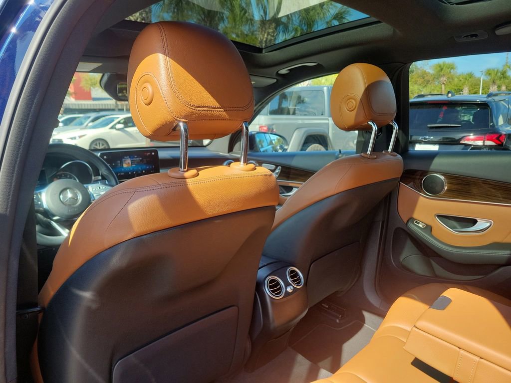 Used 2021 Mercedes-Benz GLC 300 image 10