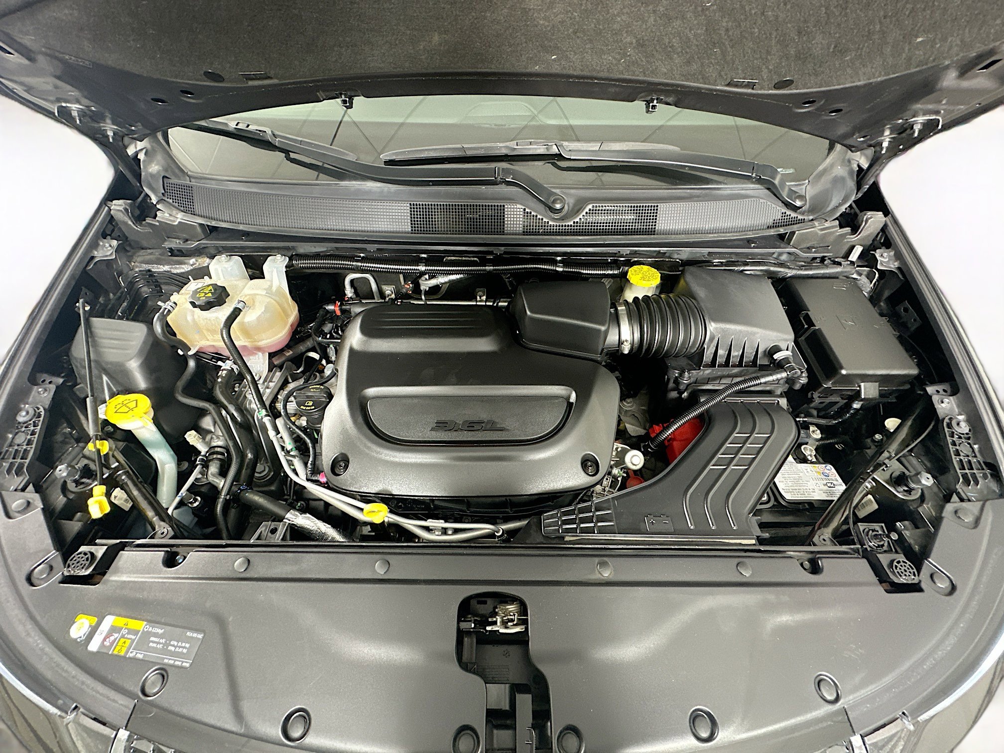 Used 2023 Chrysler Pacifica Touring-L image 33