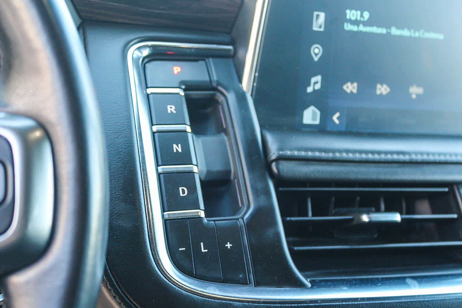 Used 2023 Chevrolet Tahoe Z71 image 19