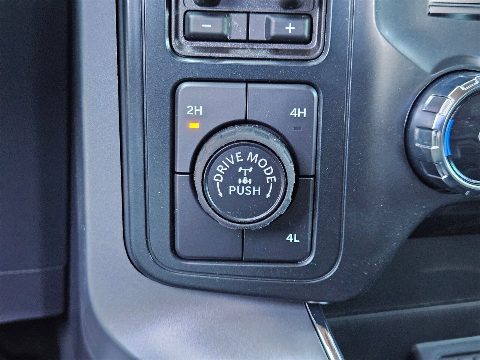 New 2025 Ford F150 XLT w/ Equipment Group 302A MID image 16