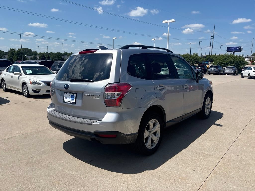 Used 2016 Subaru Forester 2.5i Premium w/ Popular Package #2 AWD/4WD image 5