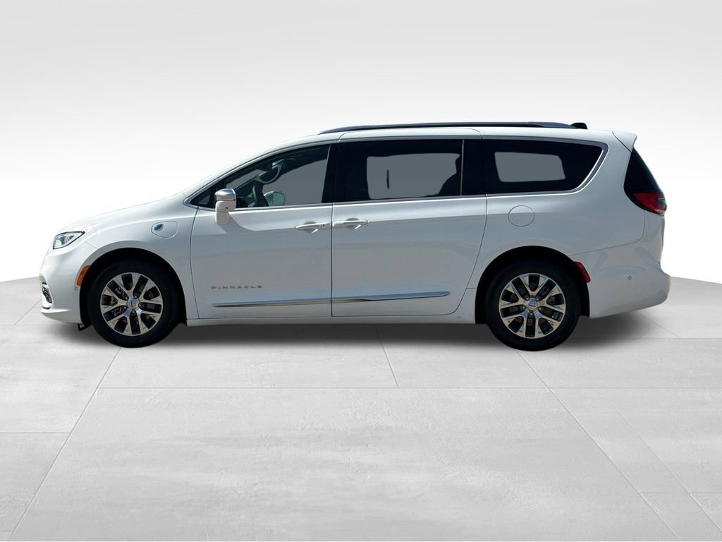 Used 2024 Chrysler Pacifica Pinnacle FWD image 26
