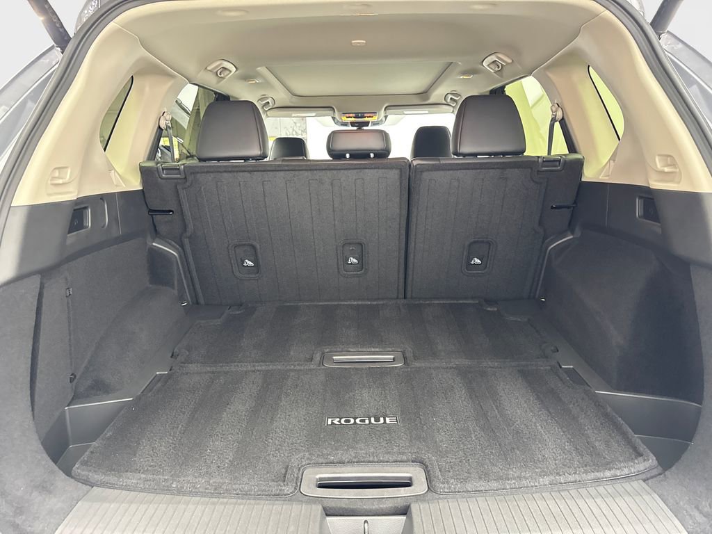 Used 2025 Nissan Rogue Platinum w/ Tech Package image 66