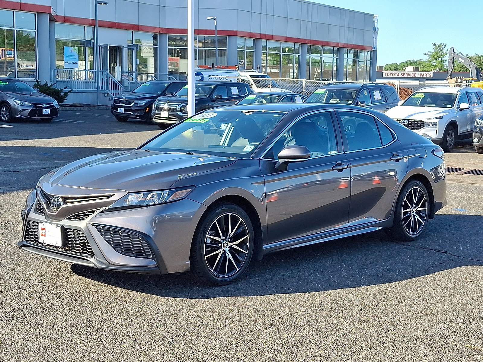 Certified 2024 Toyota Camry SE w/ Cold Weather Package FWD image 3