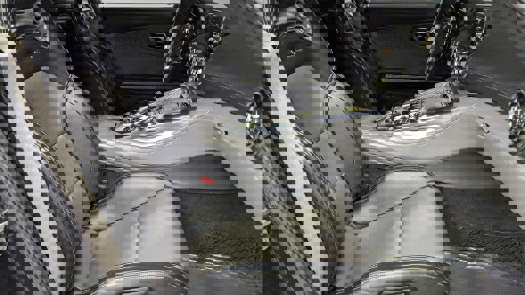 Used 2016 Mercedes-Benz AMG GT S image 25