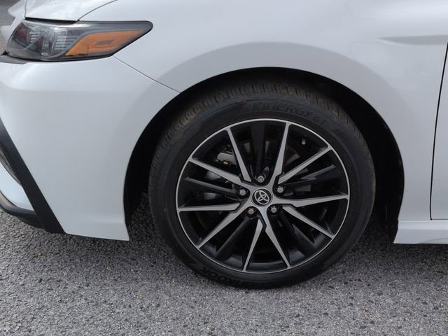 Used 2024 Toyota Camry SE w/ Convenience Package image 10