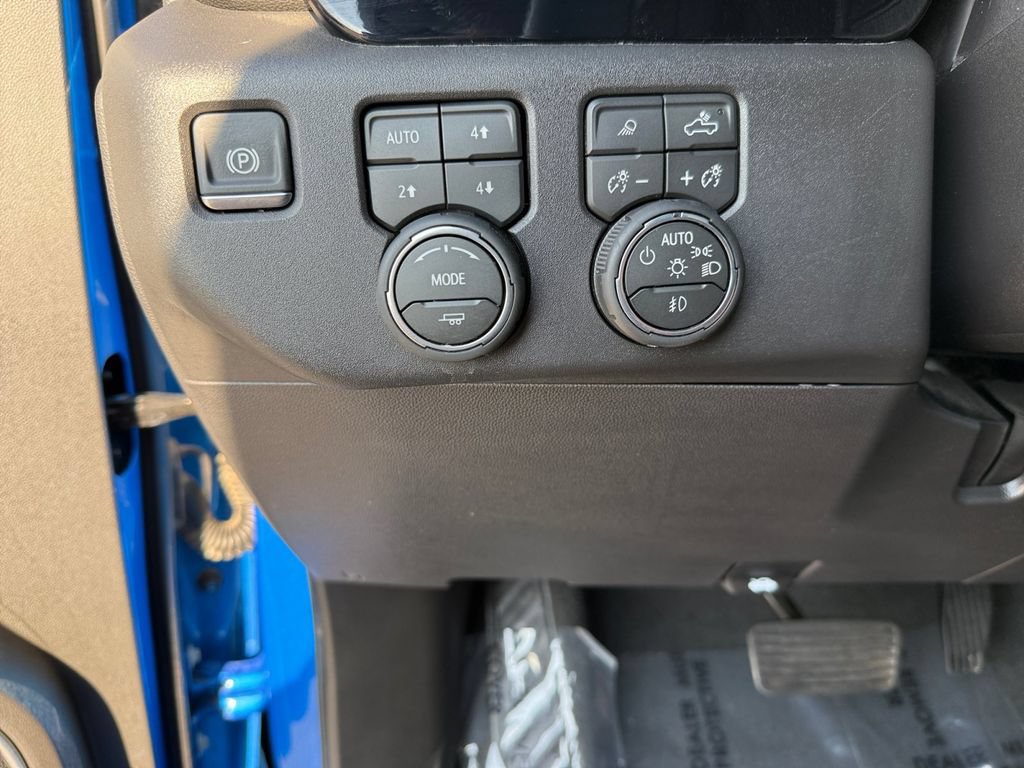Used 2026 Chevrolet Silverado 1500 LT Trail Boss AWD/4WD image 25