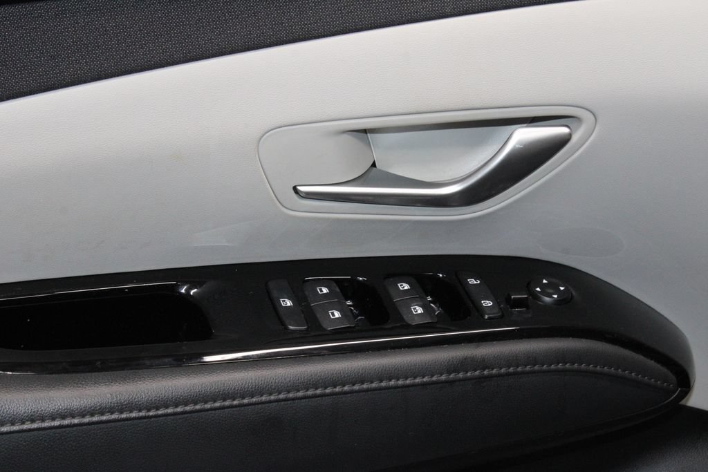 Used 2024 Hyundai Tucson Limited AWD/4WD image 24