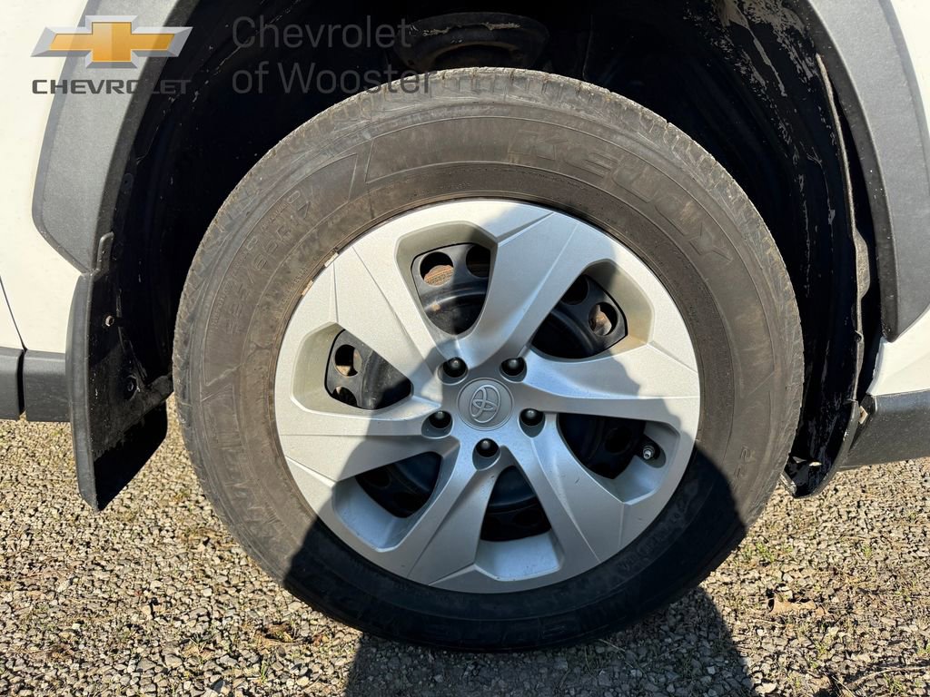 Used 2019 Toyota RAV4 LE w/ All Weather Liner Package AWD/4WD image 9