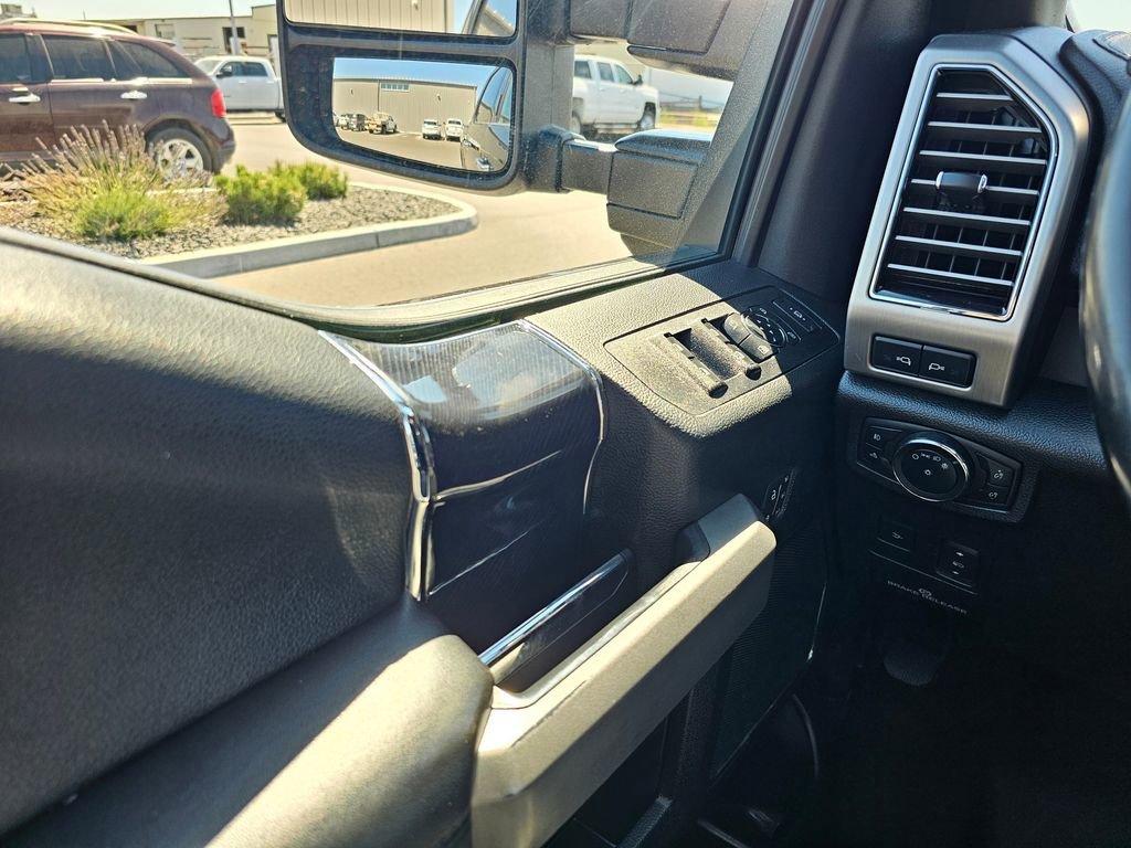 Used 2020 Ford F350 Platinum w/ FX4 Off-Road Package image 31