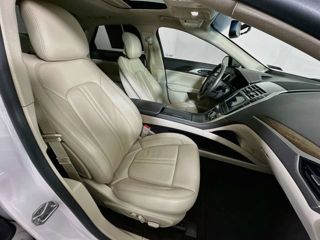 Used 2017 Lincoln MKZ Select w/ Select Plus Package AWD/4WD image 34