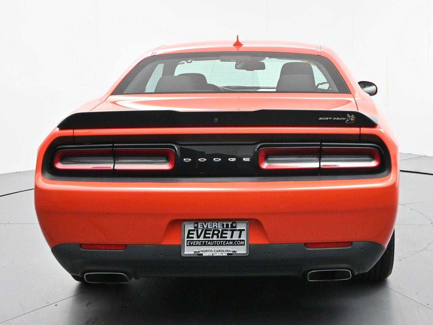 Used 2022 Dodge Challenger R/T Scat Pack RWD image 6