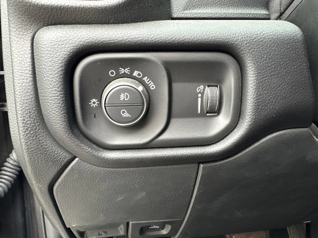 Used 2021 RAM 3500 Big Horn AWD/4WD image 16