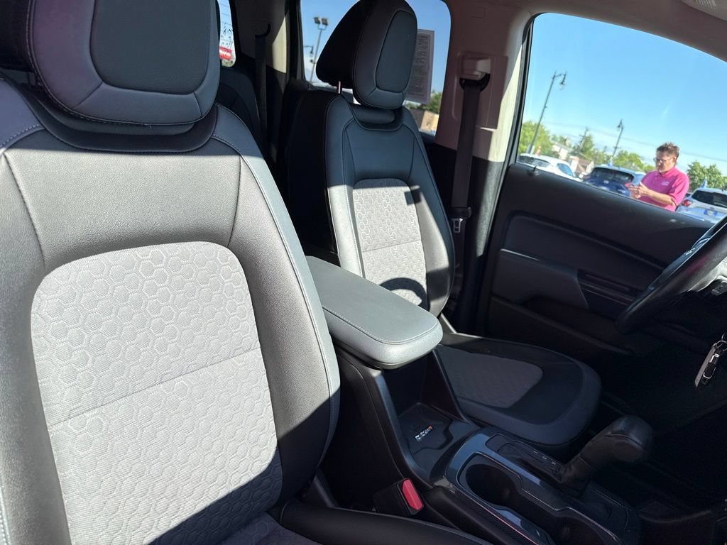 Used 2020 Chevrolet Colorado Z71 AWD/4WD image 37