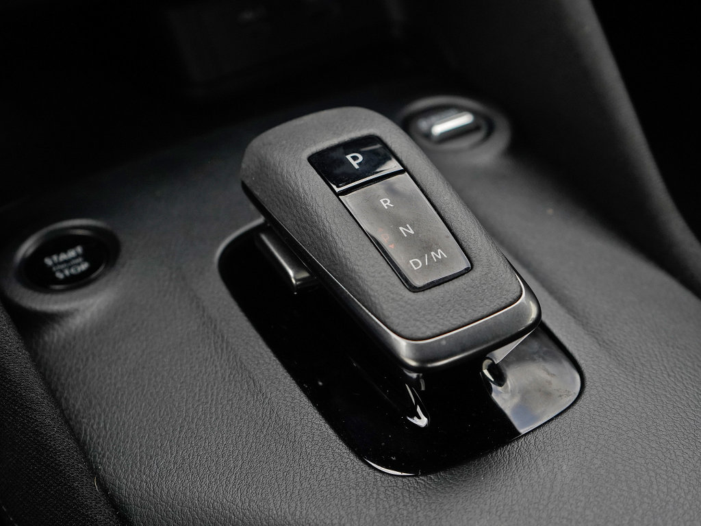 Used 2024 Nissan Z Sport w/ Floor Mat Package RWD image 16