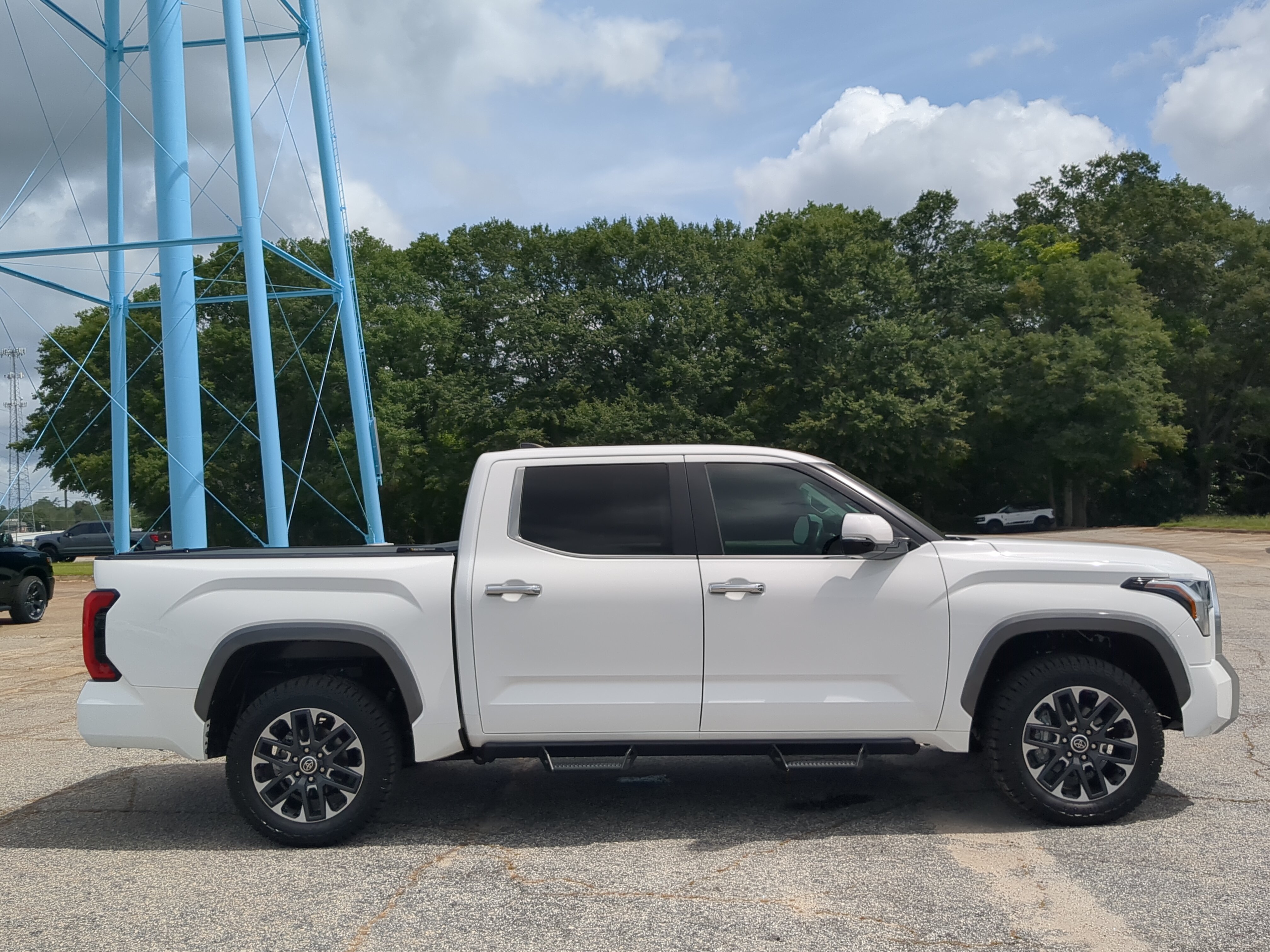 Used 2024 Toyota Tundra Limited AWD/4WD video 2
