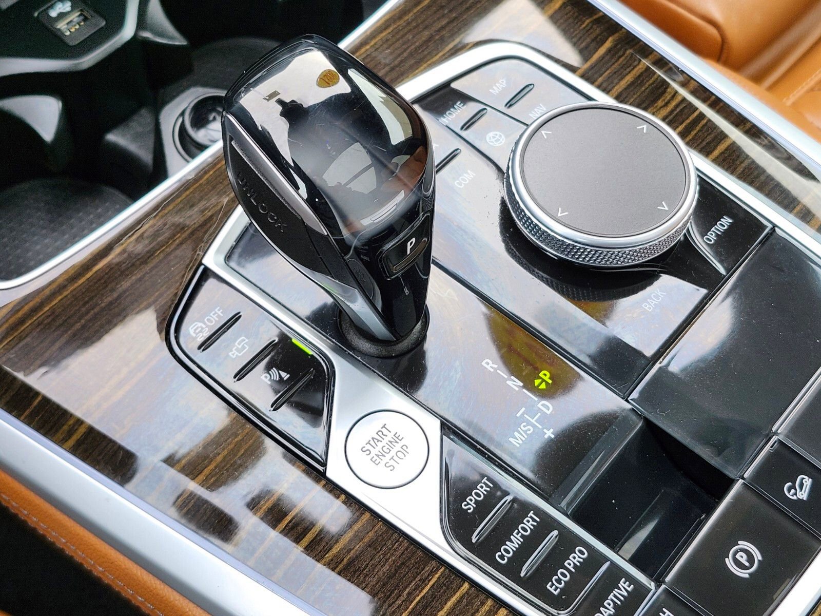 Used 2021 BMW X5 xDrive40i w/ M Sport Package image 27