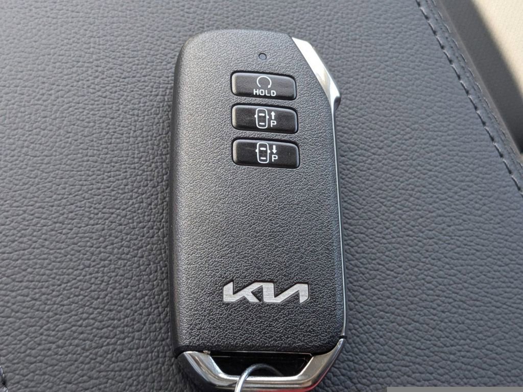 Used 2024 Kia Sportage SX Prestige image 32