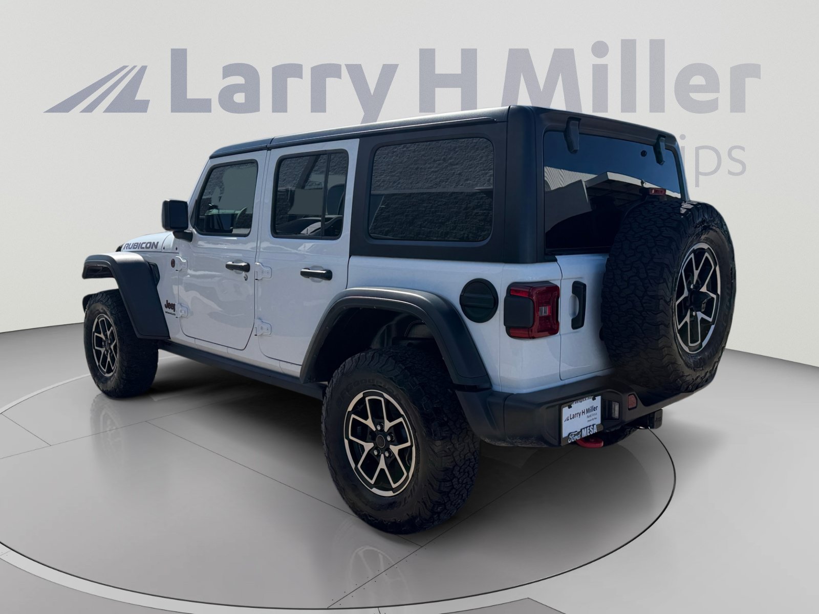 Used 2024 Jeep Wrangler Unlimited Rubicon AWD/4WD image 3