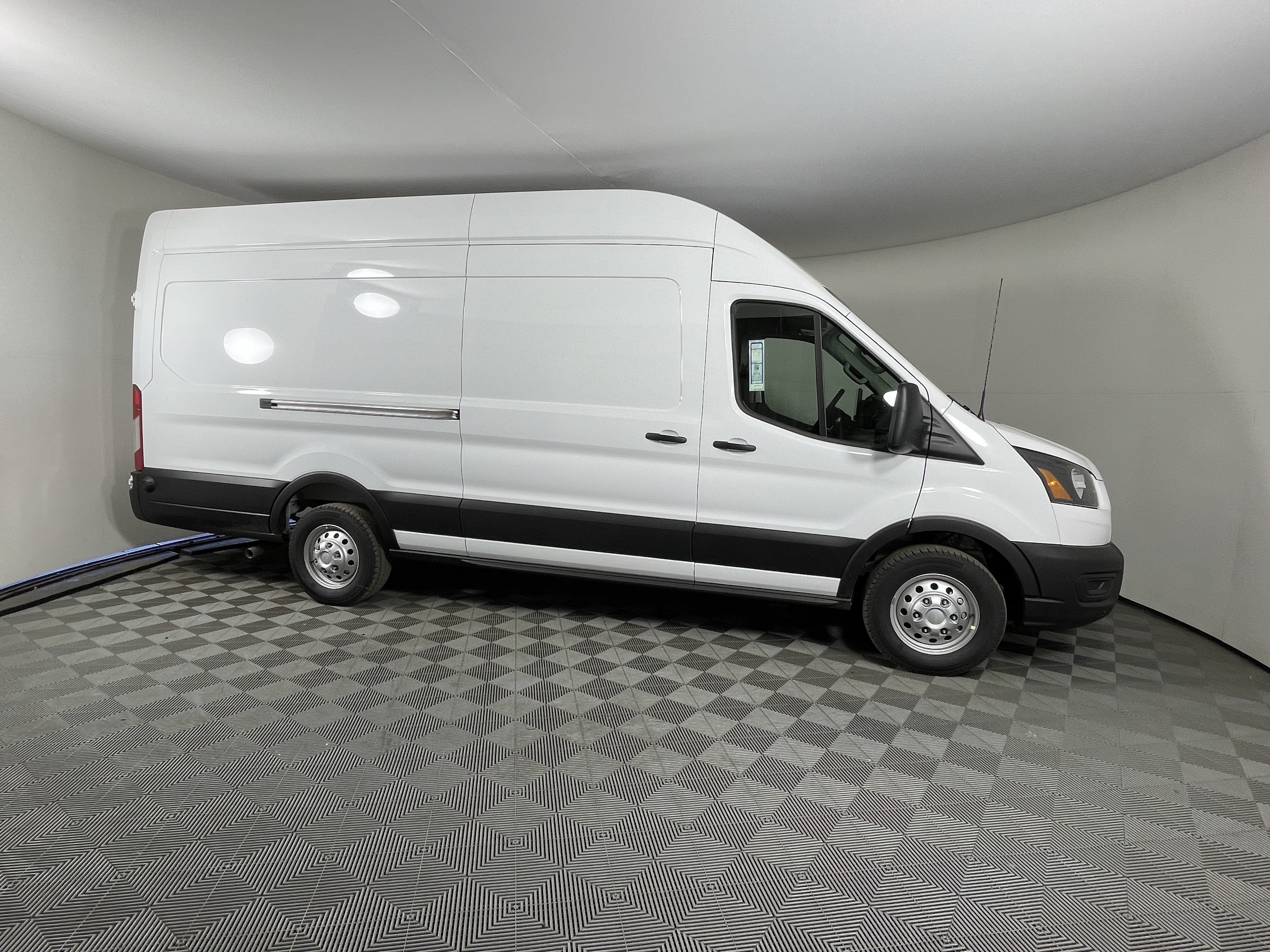 New 2026 Ford Transit 350 148 High Roof Extended AWD w/ Load Area Protection Package image 4