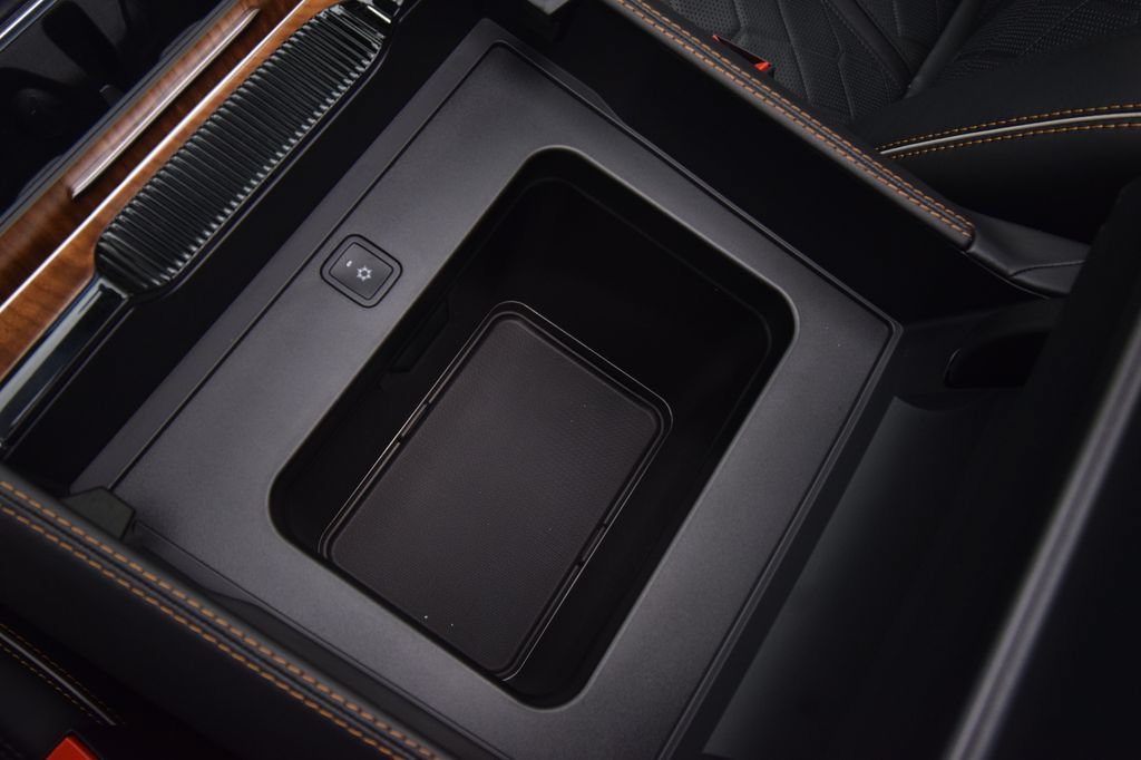 New 2026 Jeep Grand Wagoneer Summit AWD/4WD image 23