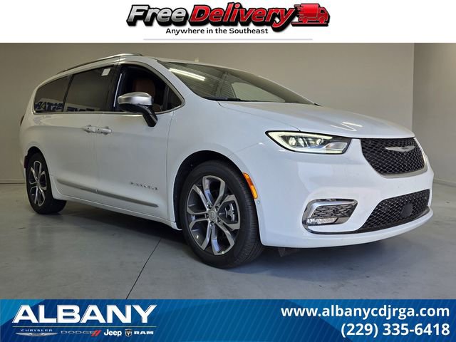 New 2026 Chrysler Pacifica Pinnacle image 1