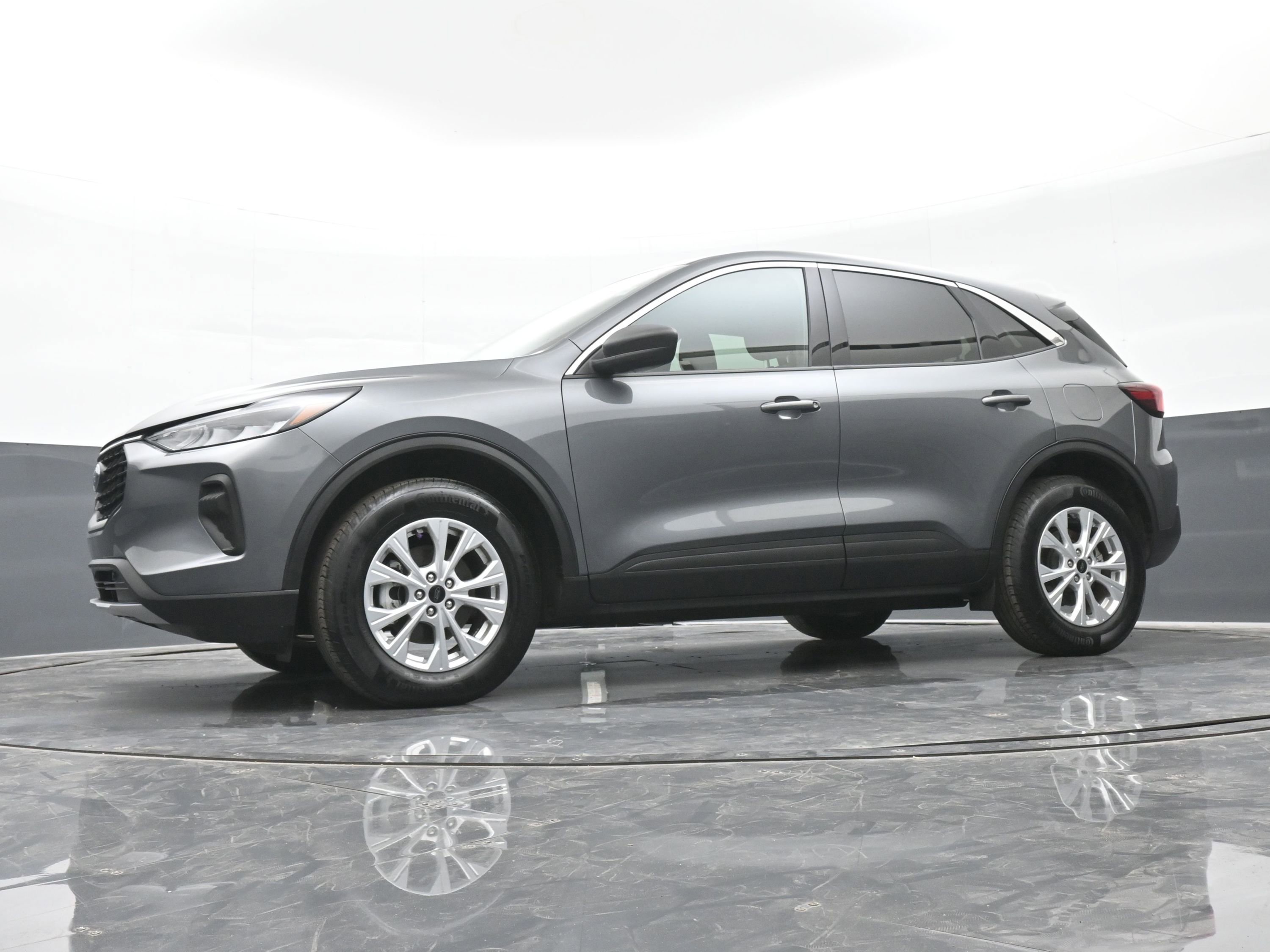 Used 2024 Ford Escape Active image 39