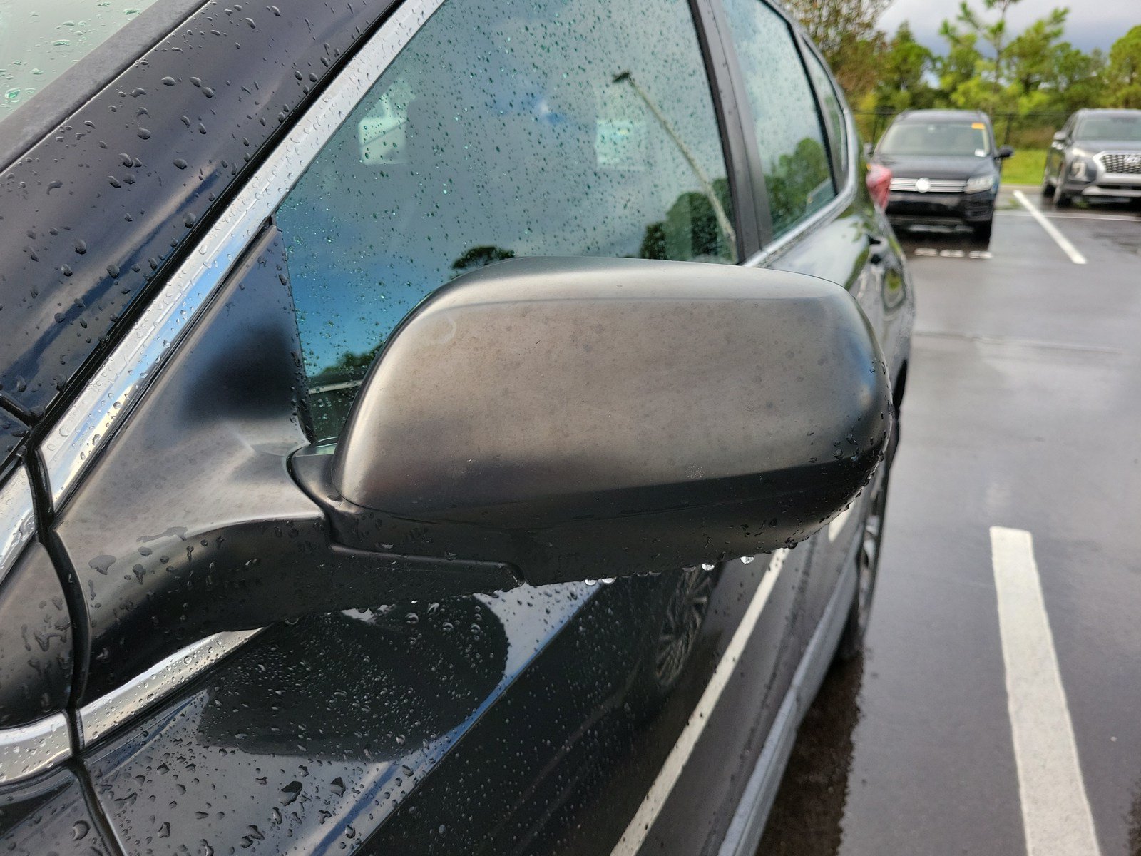 Used 2018 Honda CR-V LX image 7