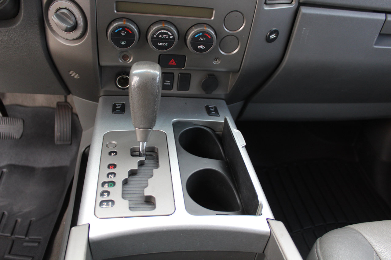 Used 2006 Nissan Titan LE w/ (R02) LE Off-Road Pkg image 50