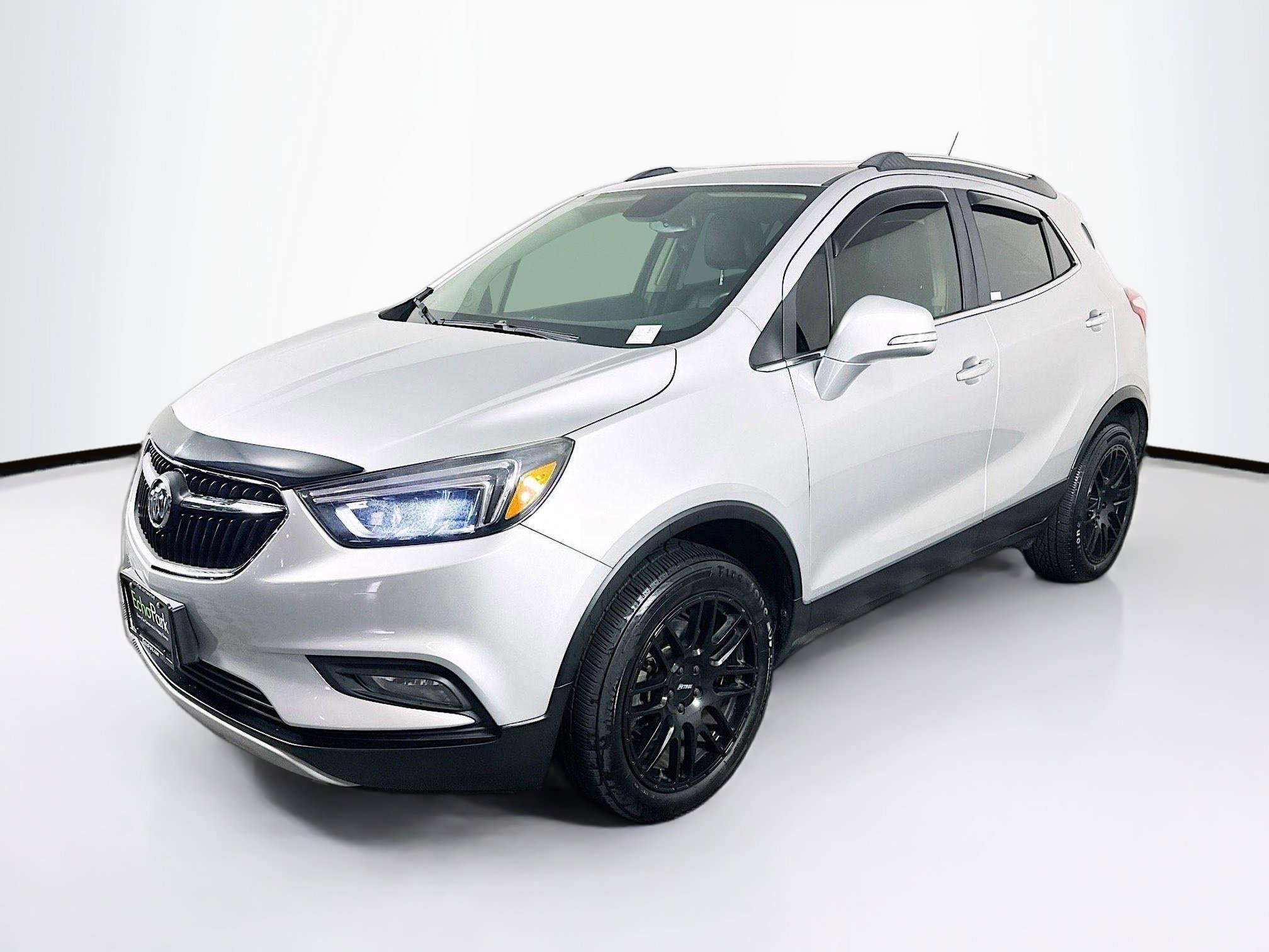 Used 2018 Buick Encore Essence image 3