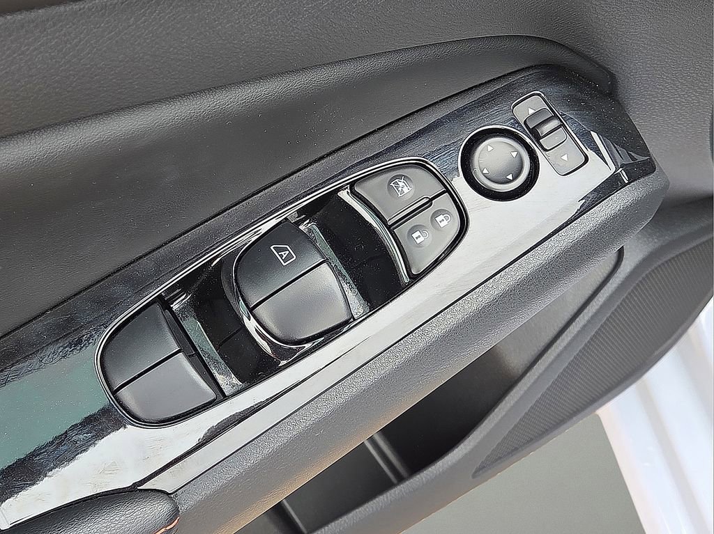 Used 2024 Nissan Altima 2.0 SR image 22