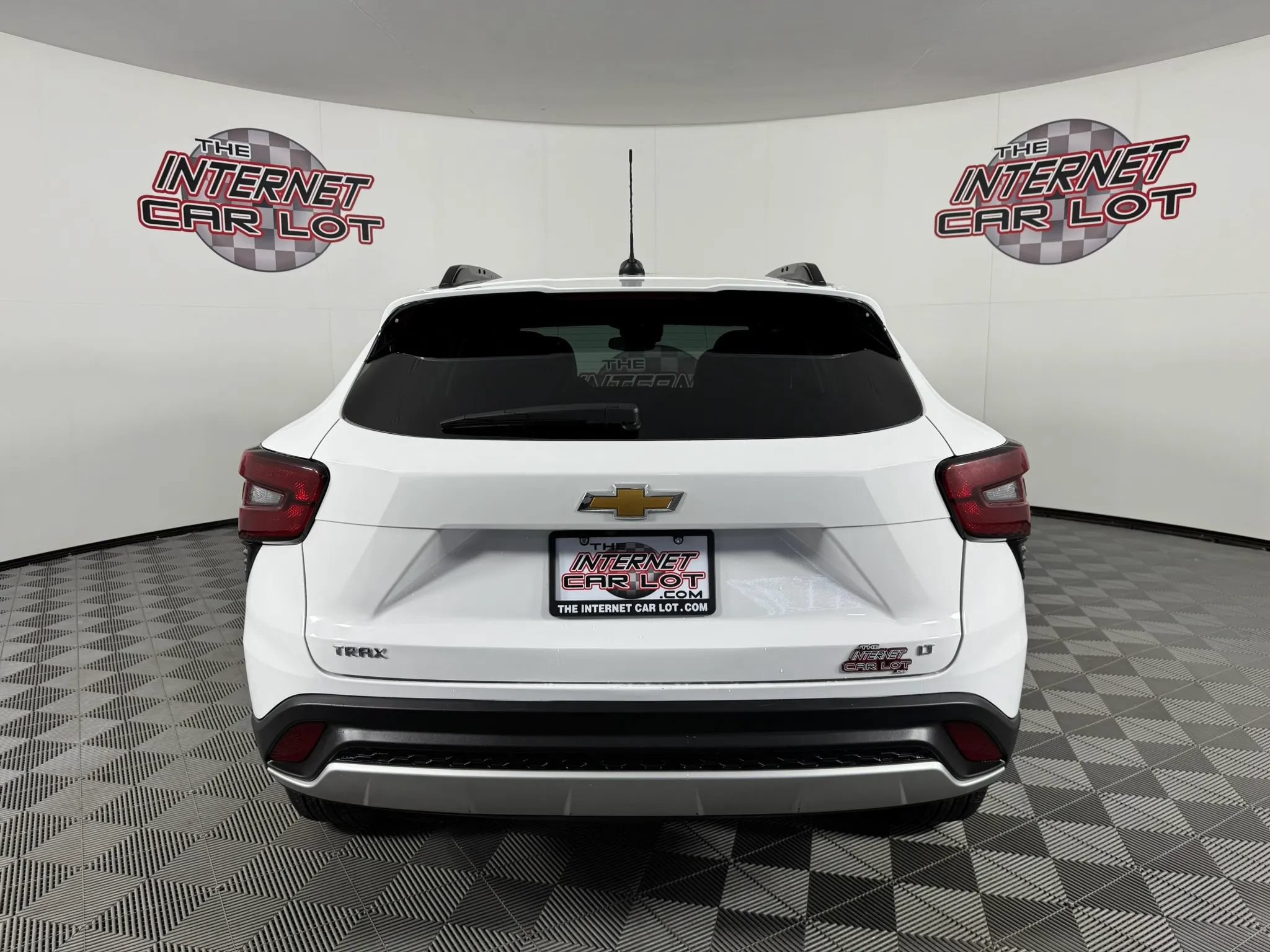 Used 2026 Chevrolet Trax LT FWD image 6