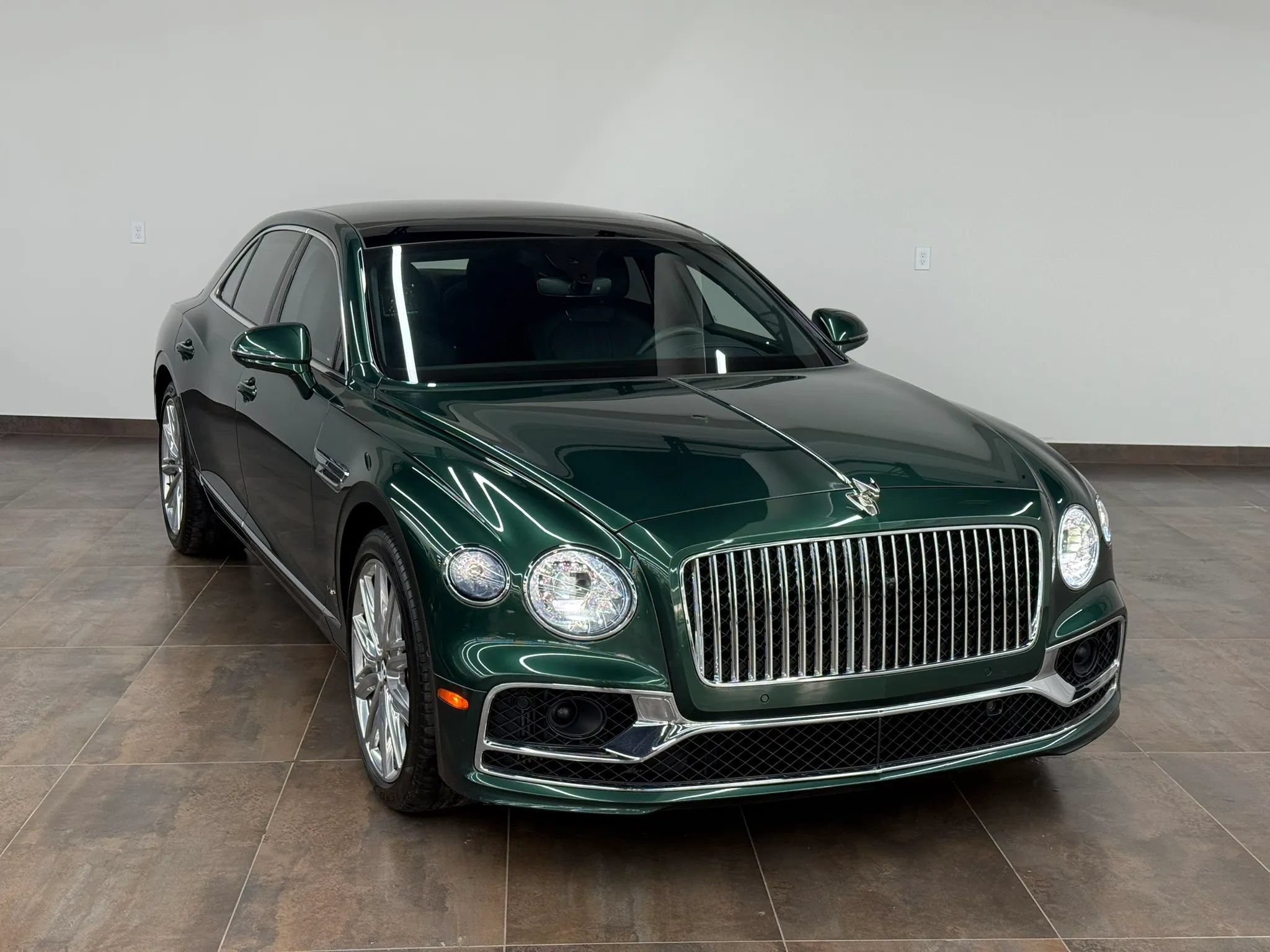 Used 2022 Bentley Flying Spur V8 AWD/4WD image 28