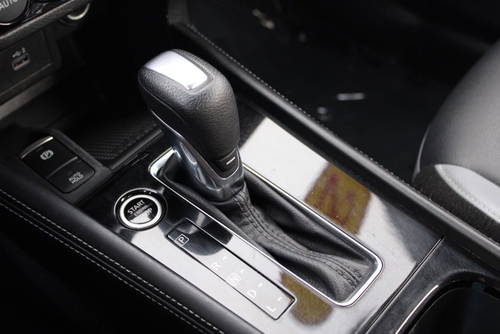 Used 2023 Nissan Kicks SR w/ SR Premium Package image 41