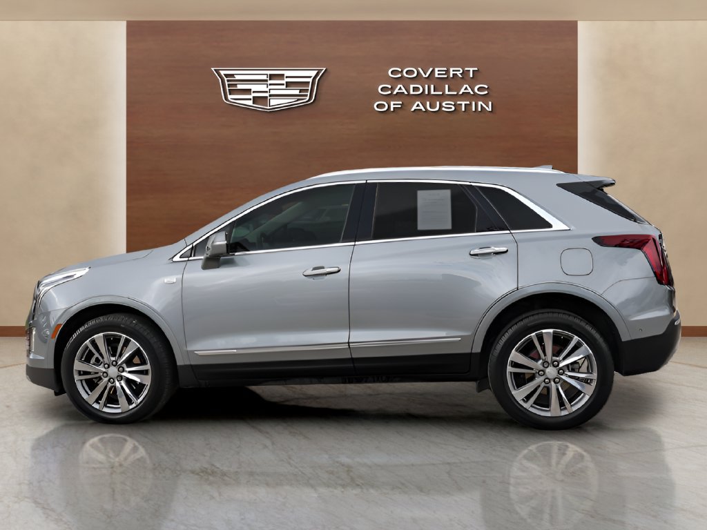 Used 2024 Cadillac XT5 Premium Luxury w/ Technology Package FWD image 2